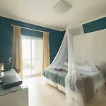 Bed & Breakfast Arrifana Destination