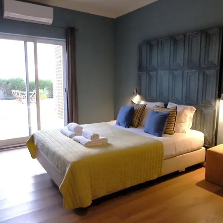 Arrifana Destination Bed & Breakfast 3*