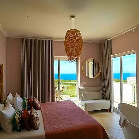 Arrifana Destination Bed & Breakfast 4*