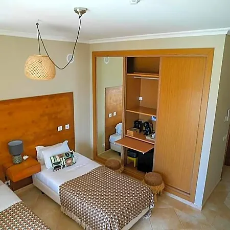 B&B Arrifana Destination 4*