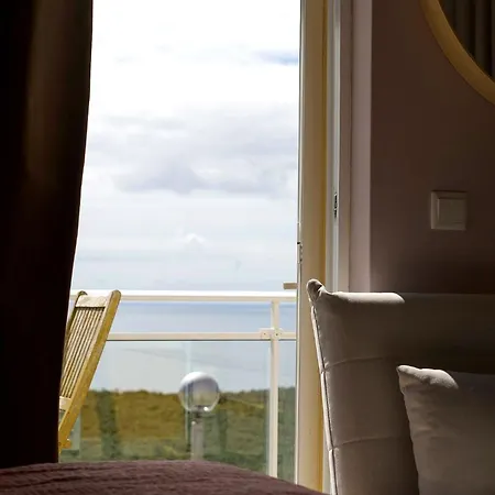 Arrifana Destination Alojamento de Acomodação e Pequeno-almoço