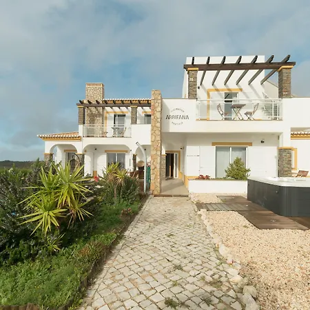 Arrifana Destination Alojamento de Acomodação e Pequeno-almoço 4*